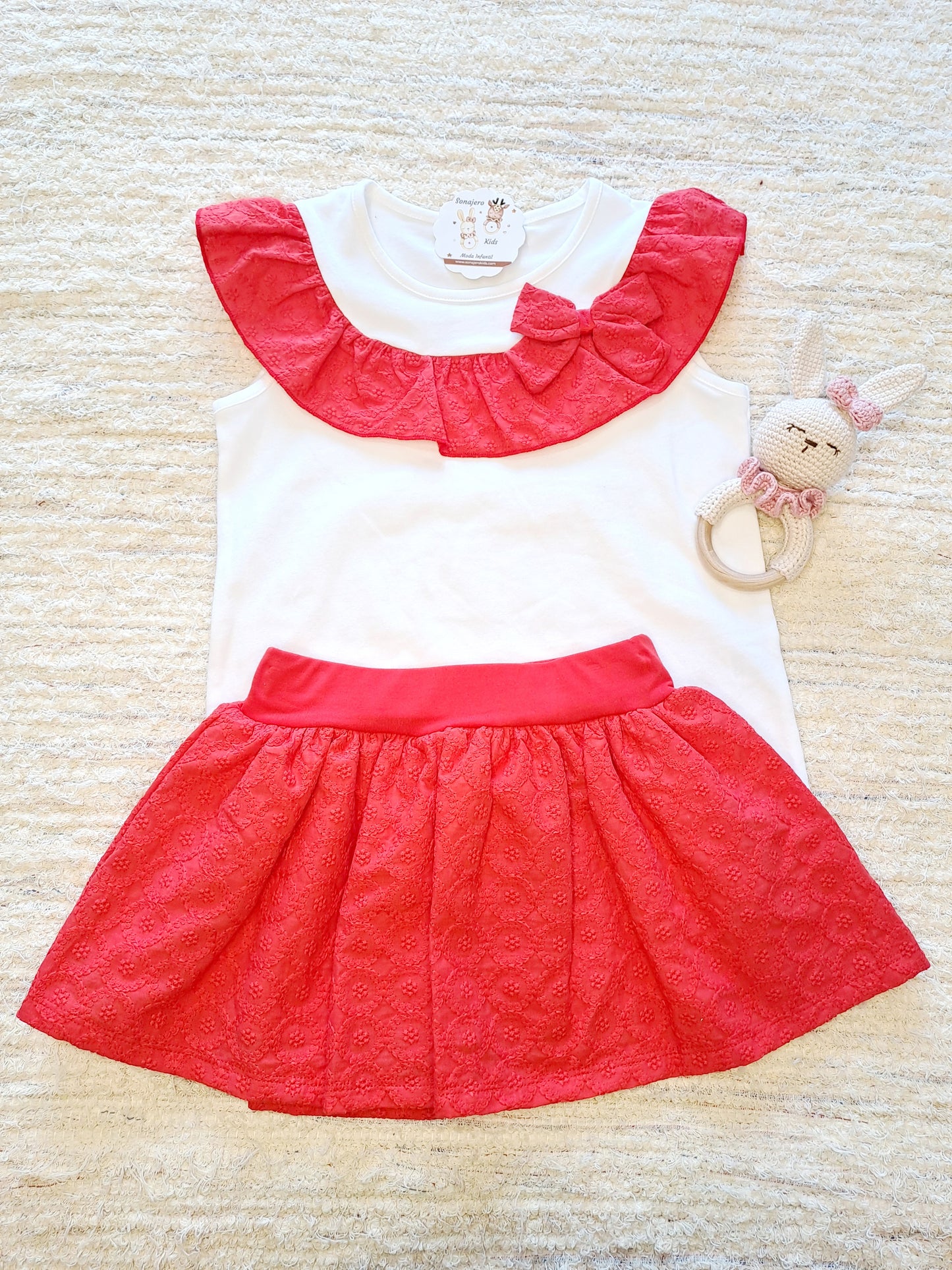 Conjunto Volante Tira Bordada Rojo