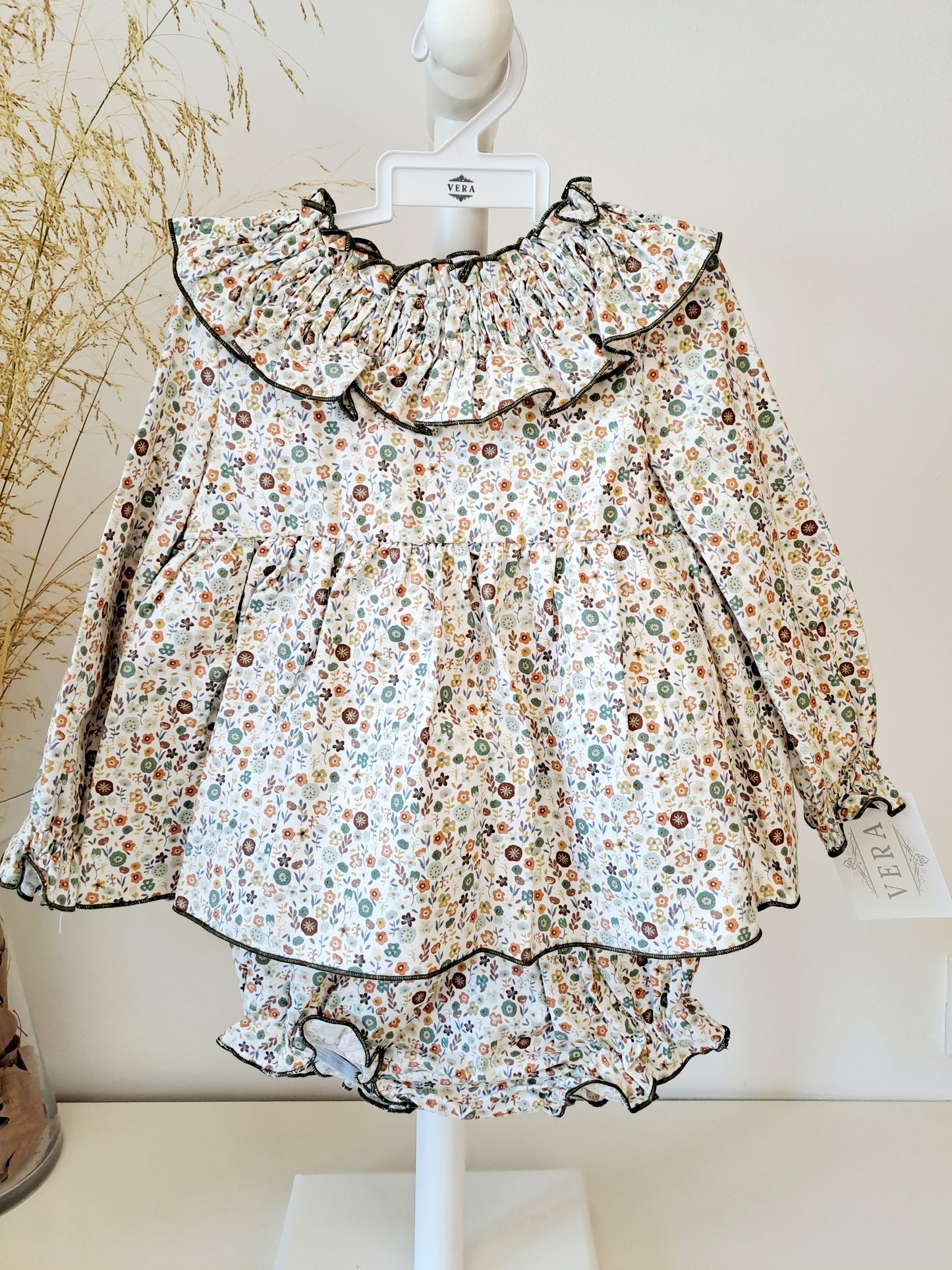 Vestido Corte Aplique