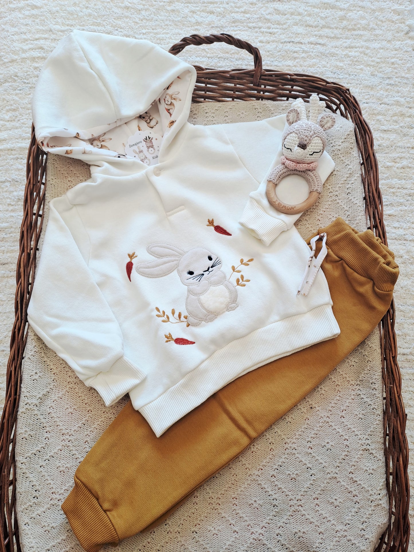 Conjunto Niña Conejo Zanahoria