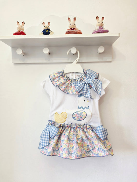 Conjunto Niña Familia Gallina