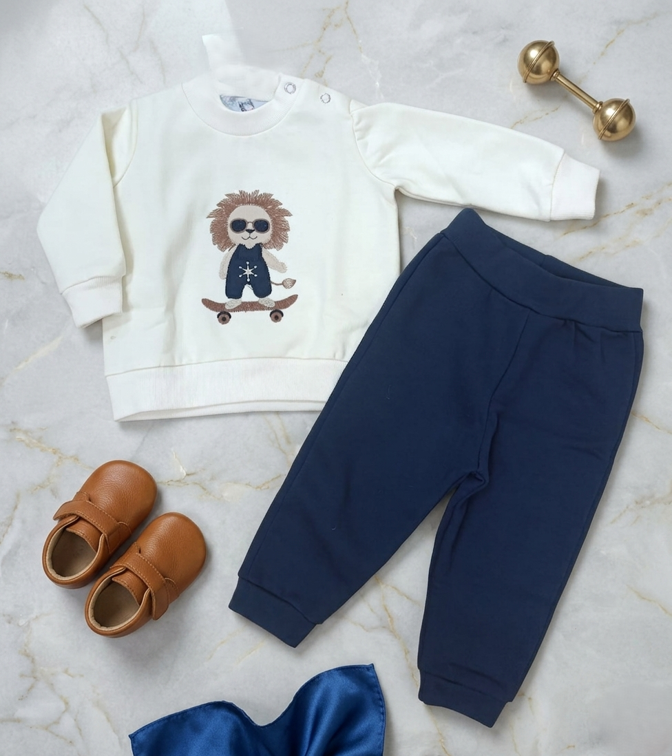 Conjunto Niño Patinete Leon