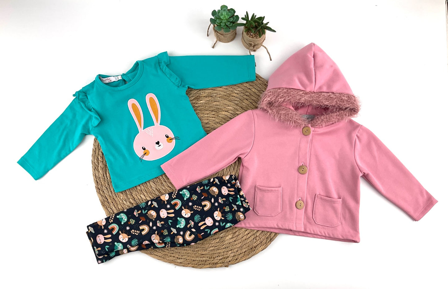 Conjunto Conejo Arcoiris