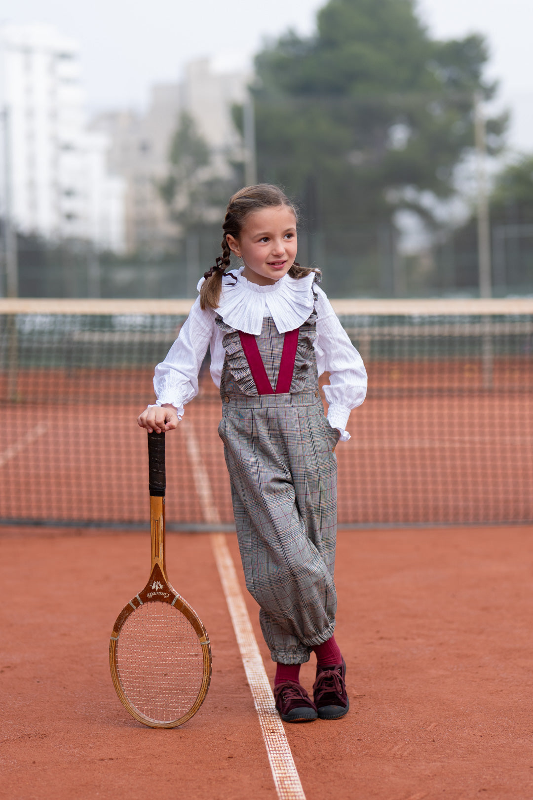 Conjunto Niña Peto de Cuadros y Camisa Volantes | Sonajero Kids