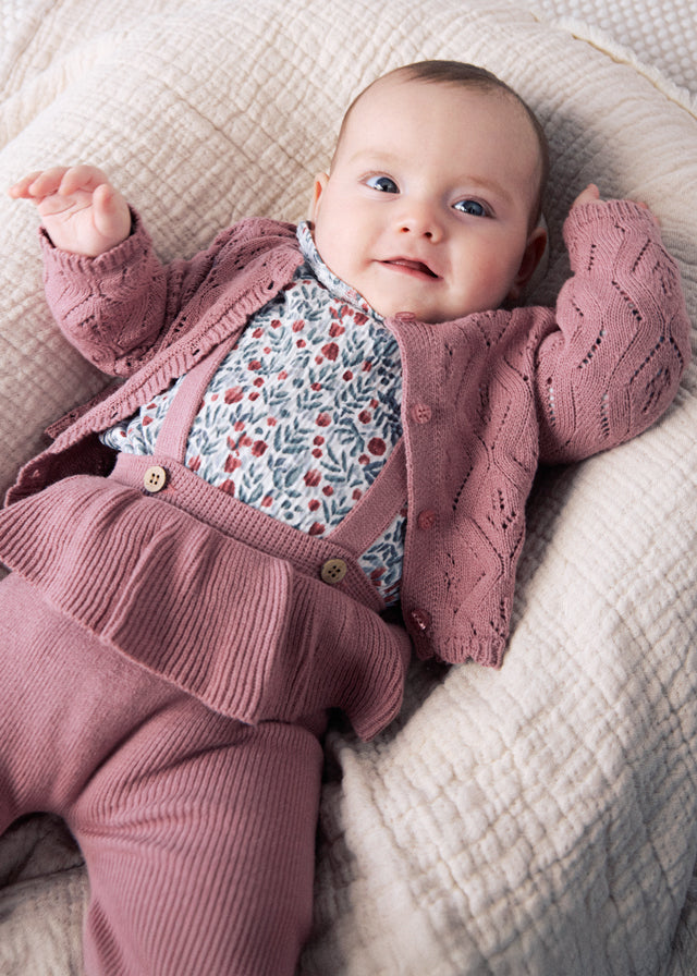Conjunto de Punto y Blusa Floral Bebé Niña | Sonajero Kids