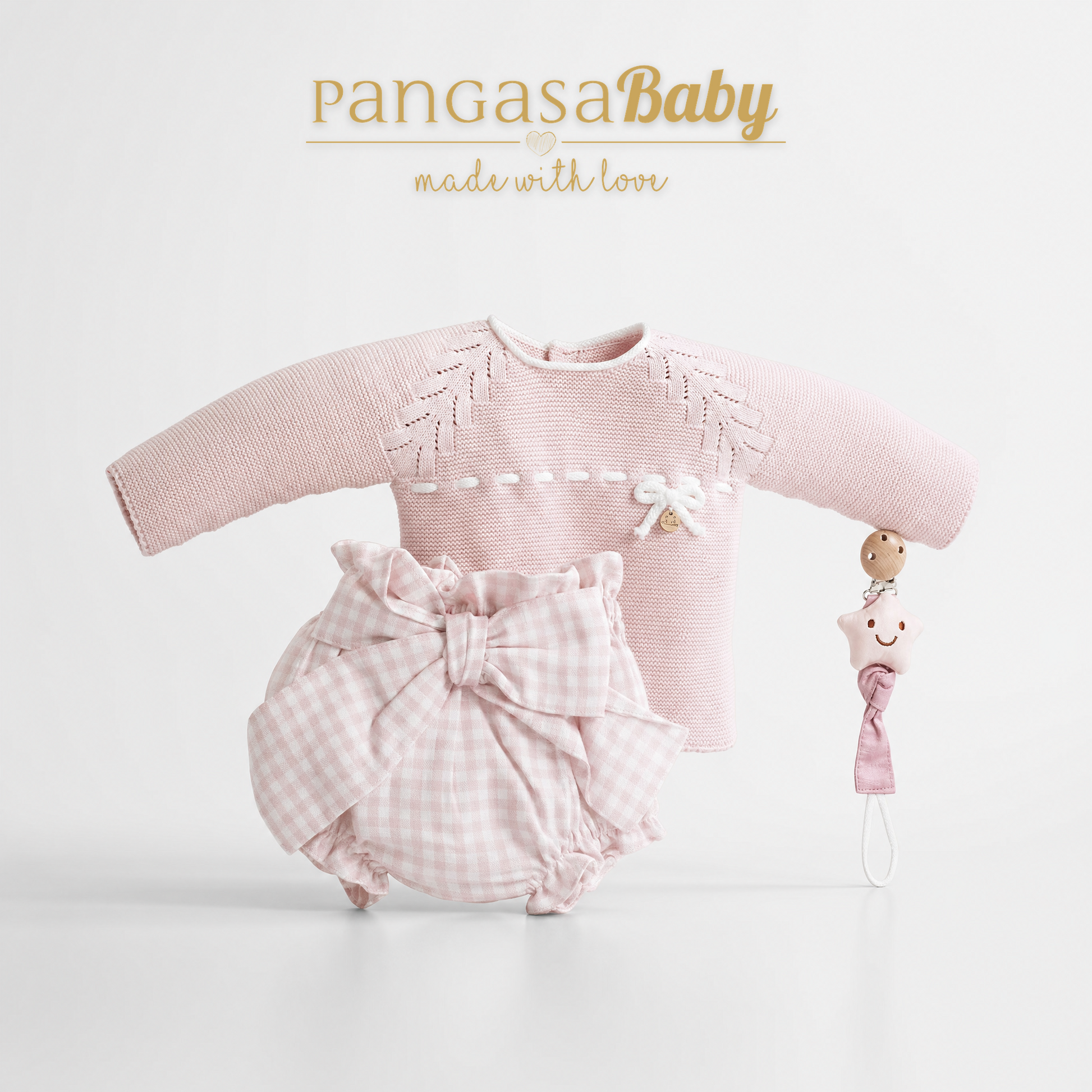 Conjunto de Punto Rosa y Braguita de Cuadros Pangasa Baby | Sonajero Kids