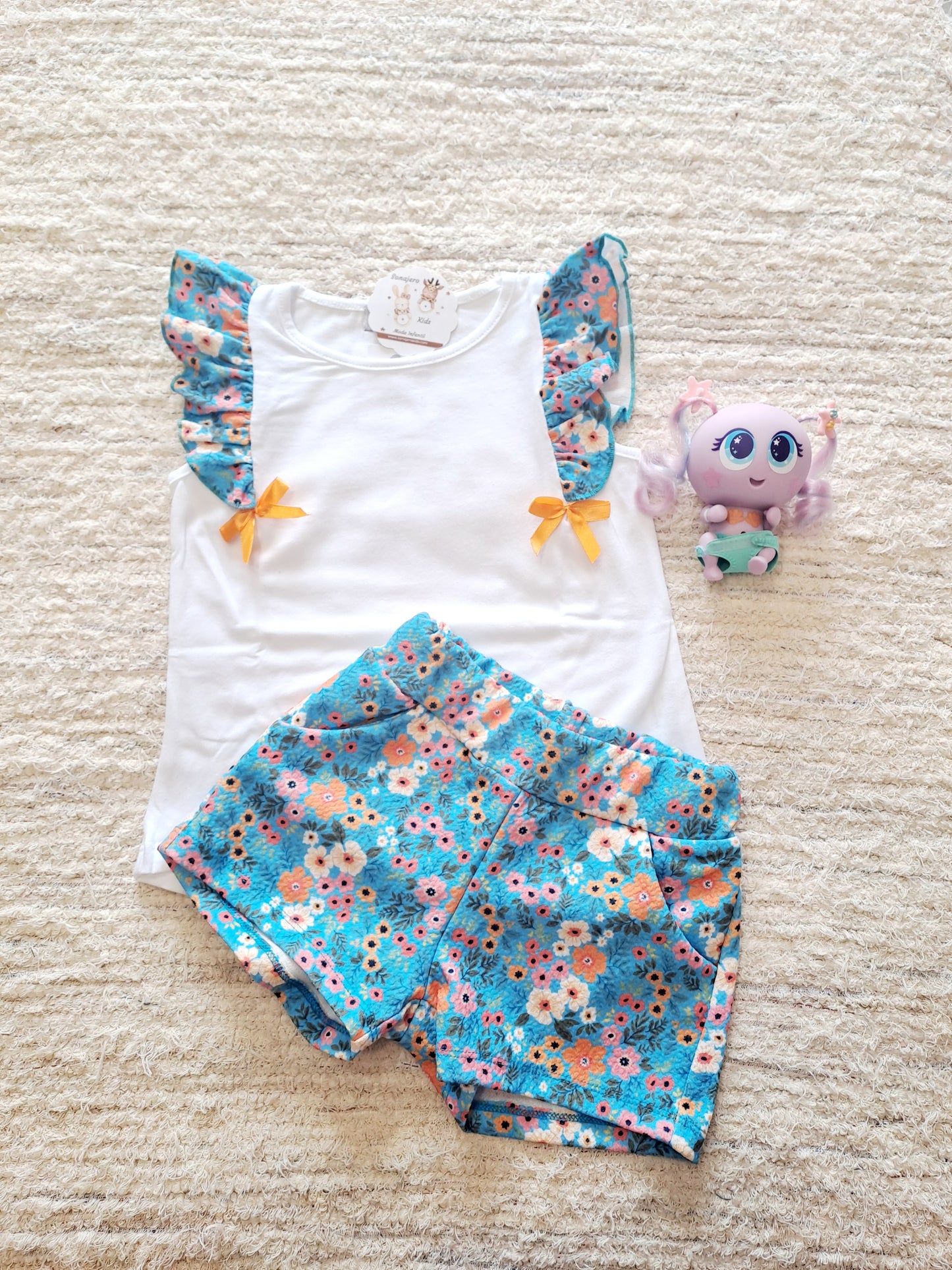 Short Camiseta Flores