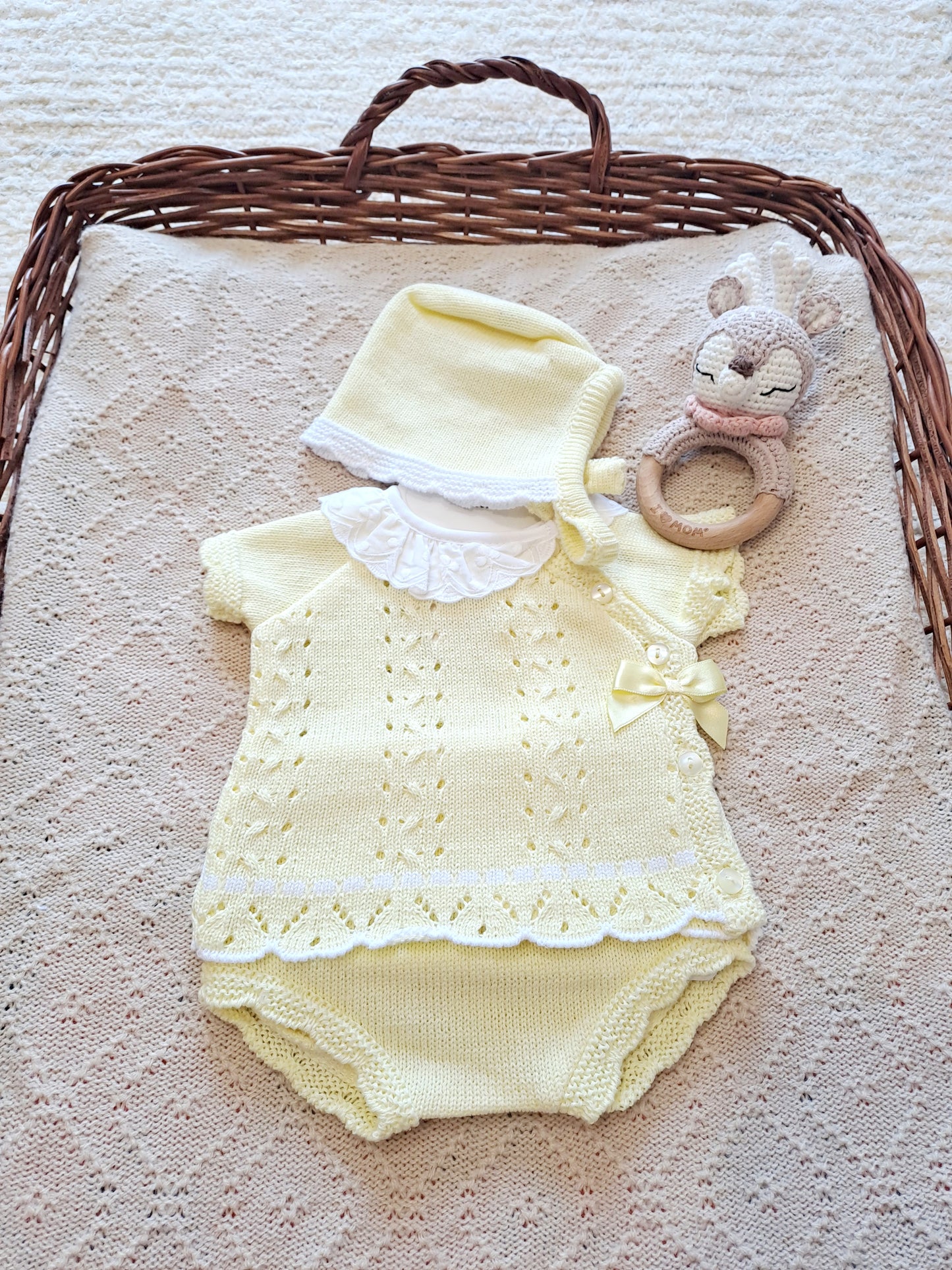 Conjunto Corto Capota Amarillo
