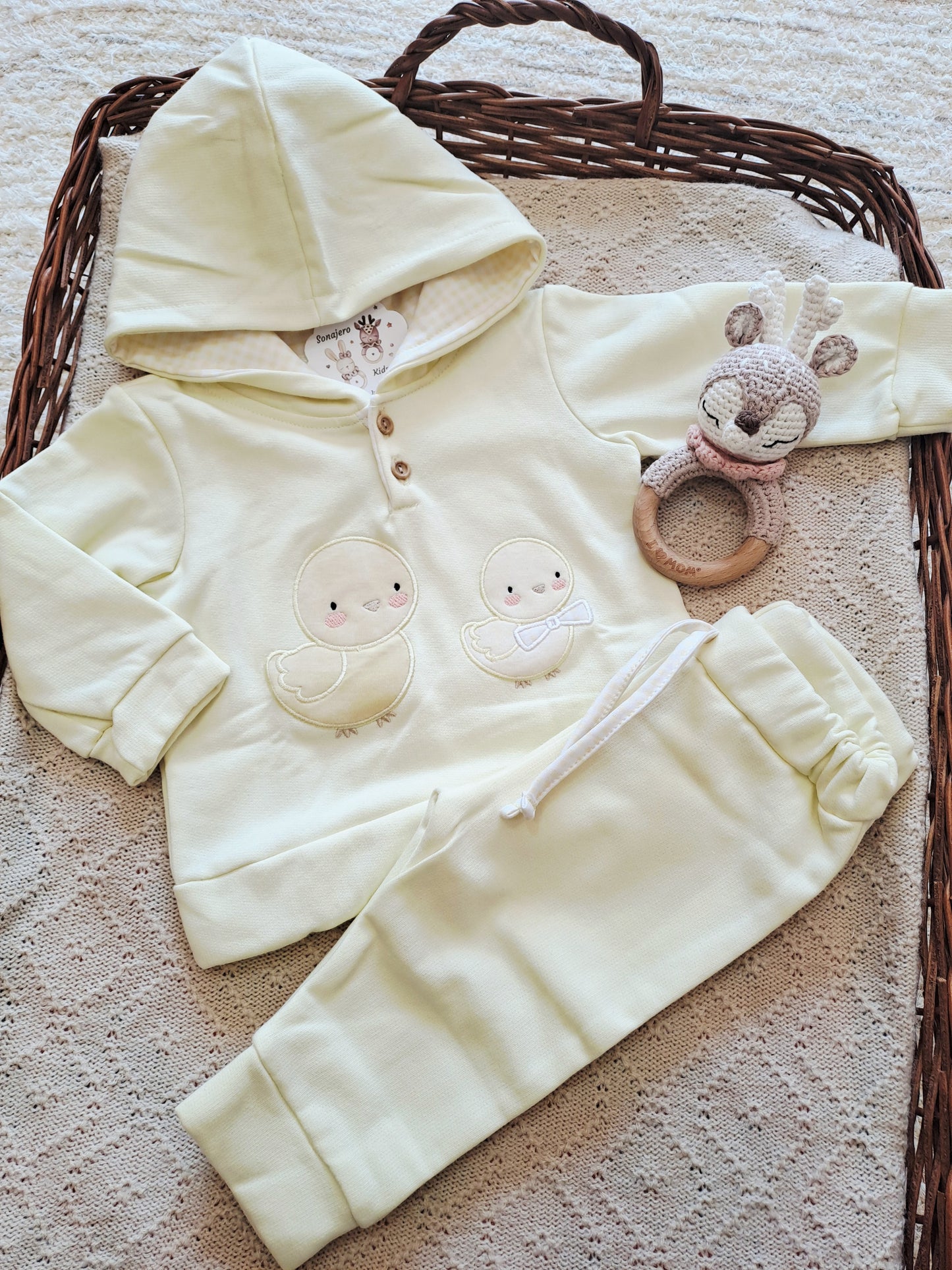 Conjunto Niño Pollitos