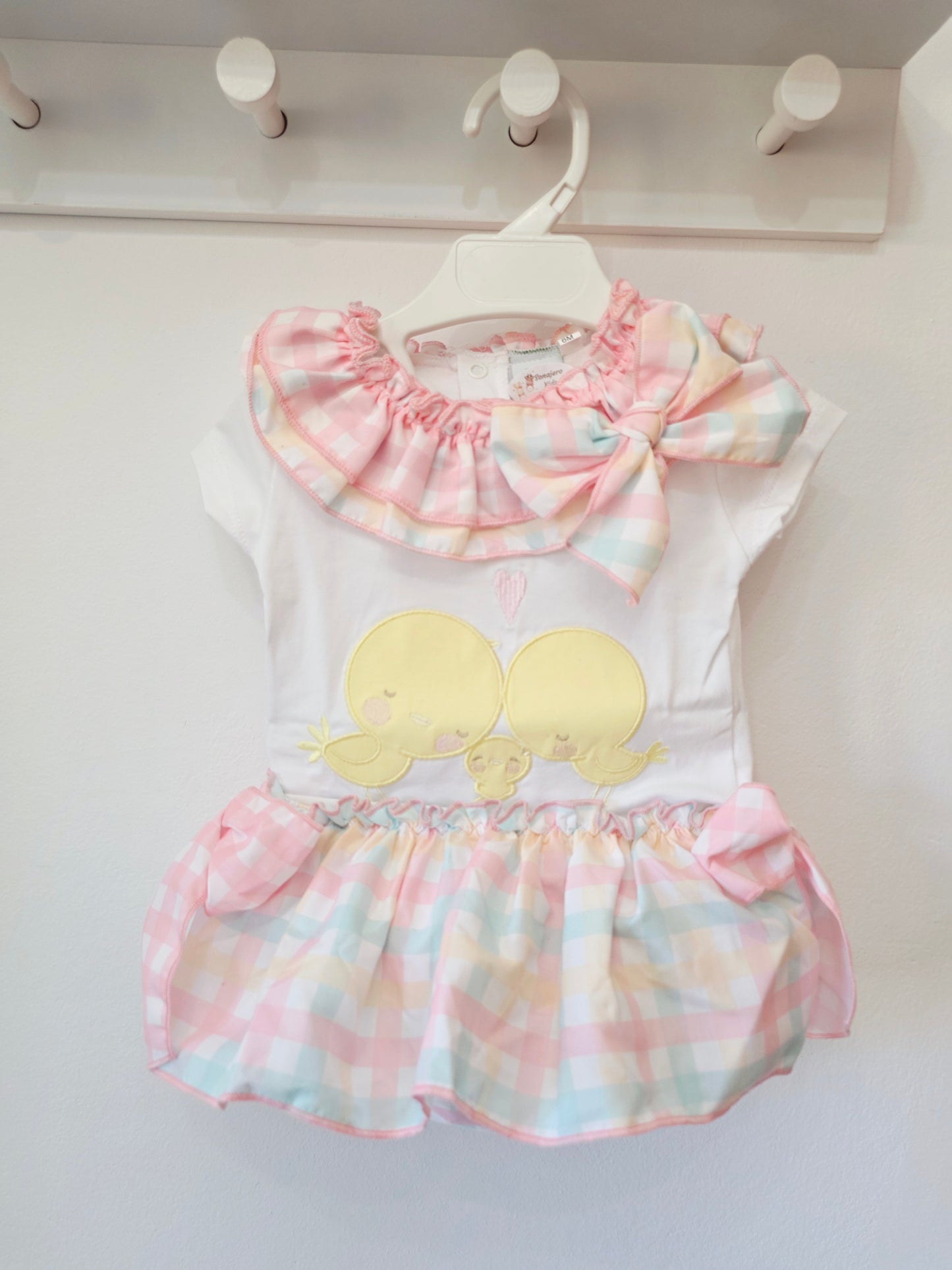 Conjunto Niña Familia Pollitos