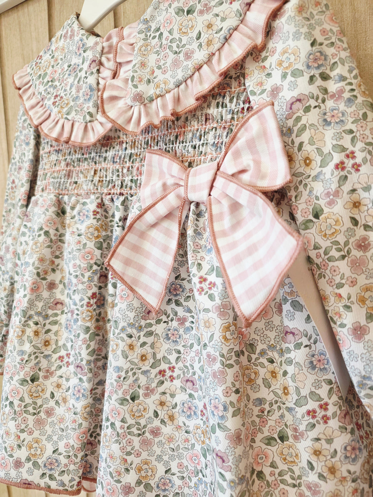 Jesusito Kika Floral Vichy