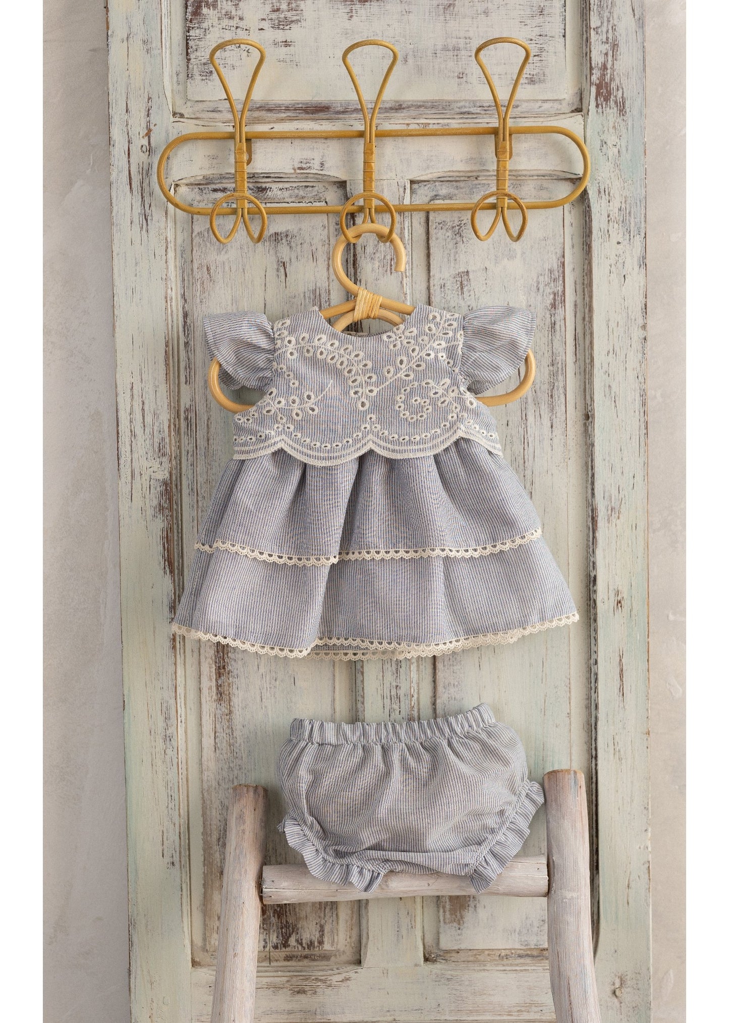 Conjunto Niño María Antonieta