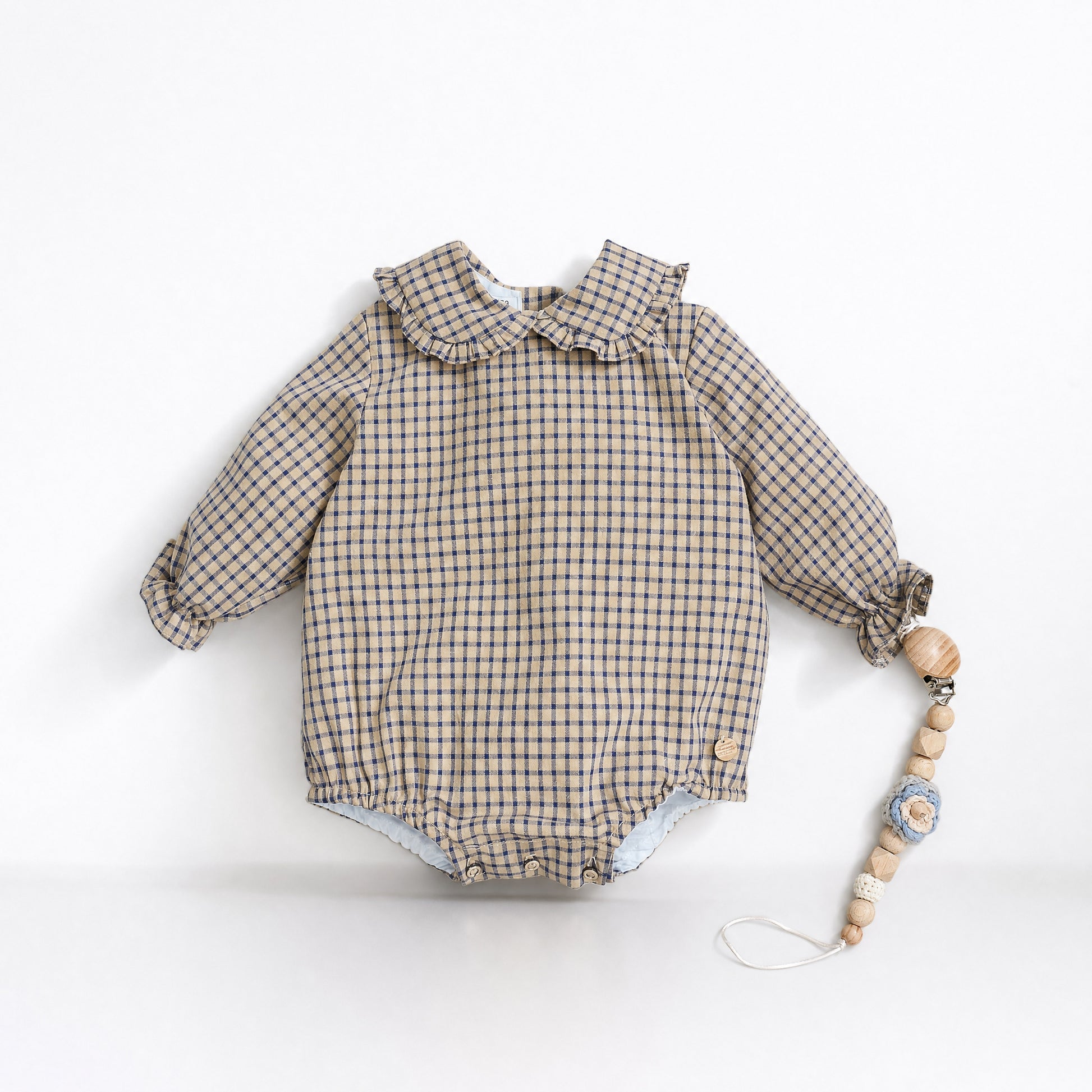 Jesusito Pelele Cuadros Mostaza y Azul Pangasa Baby | Sonajero Kid