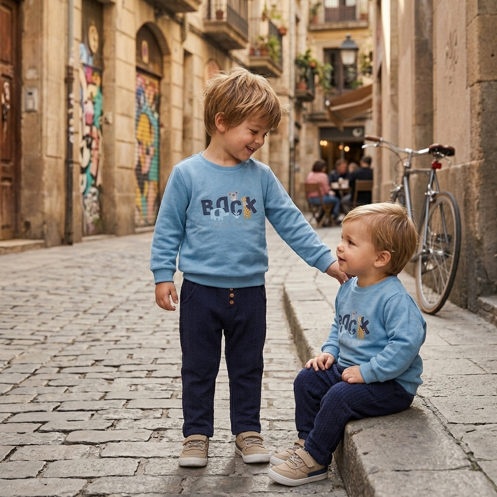 Conjunto Infantil Jersey Azul y Pantalón Marino | Sonajero Kids