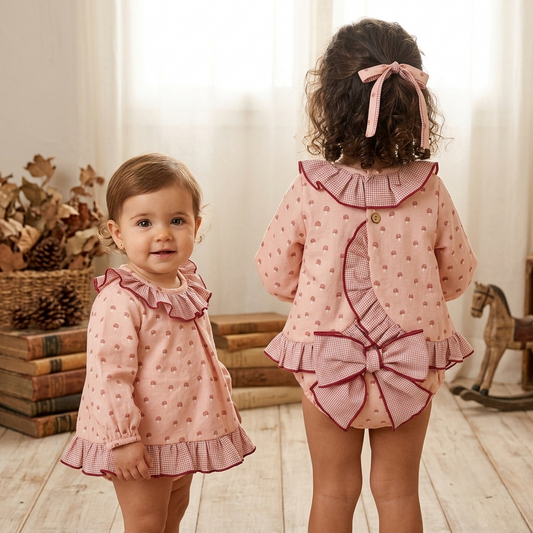 Jesusito Bebé Rosa Estampado Setas y Lazo | Sonajero Kids