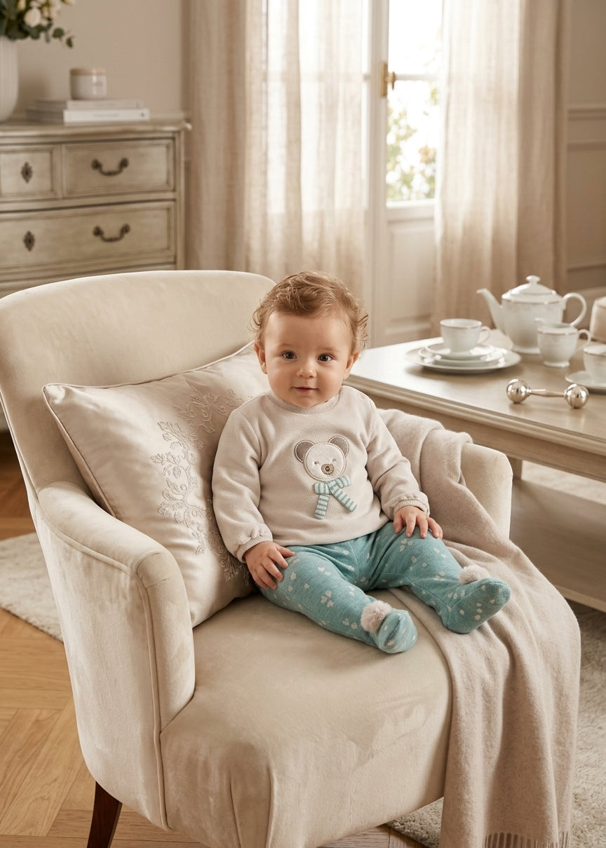 Conjunto de Bebé 2 Piezas Oso Pardo Beige y Turquesa | Moda Infantil | Sonajero Kids