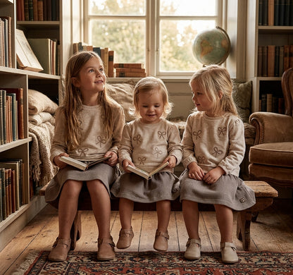 Vestido Bebé y Niña Beige con Lazos | Colección Hermanas | Sonajero Kids