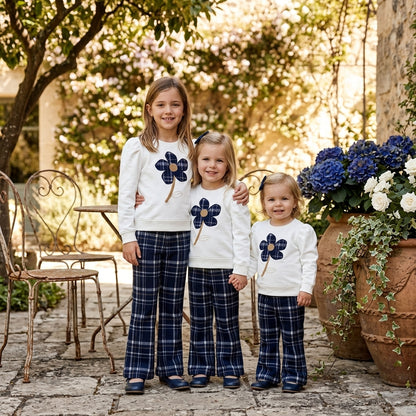 Conjunto Infantil Sudadera Flor y Pantalón Cuadros Chicco | Sonajero Kids