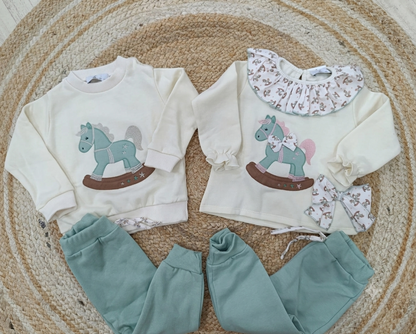 Conjunto Niña Caballito Balancin