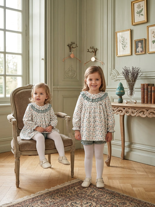 Conjunto Infantil de Blusón y Bombacho Vichy | Moda Infantil Clásica | Sonajero Kids