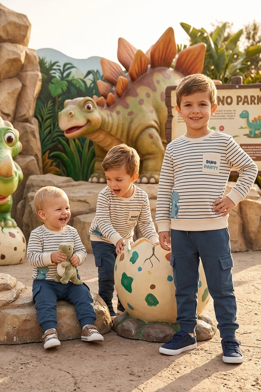 Conjunto Infantil Dino Party | Sudadera de Rayas y Cargo | Sonajero Kids