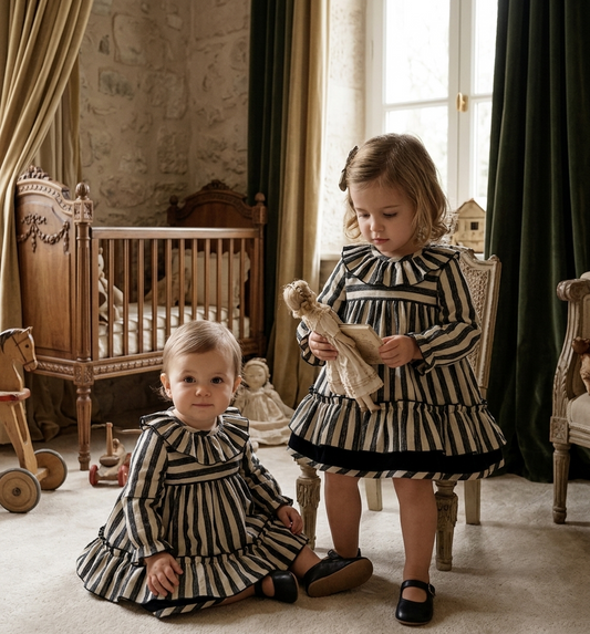 Jesusito Rayas Carbón y Beige | Moda Infantil Sonajero Kids