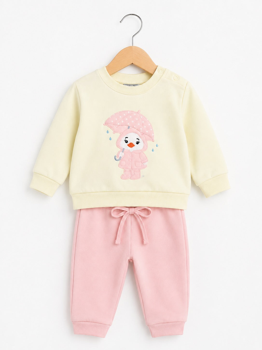 Conjunto Pato Lluvia Rosa