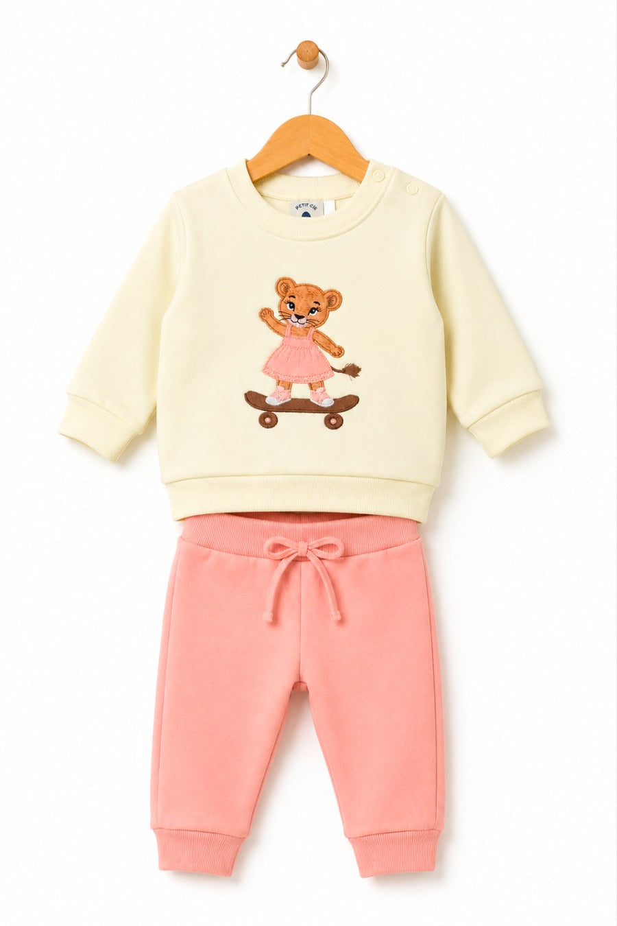 Conjunto Leoncito Patin Niña