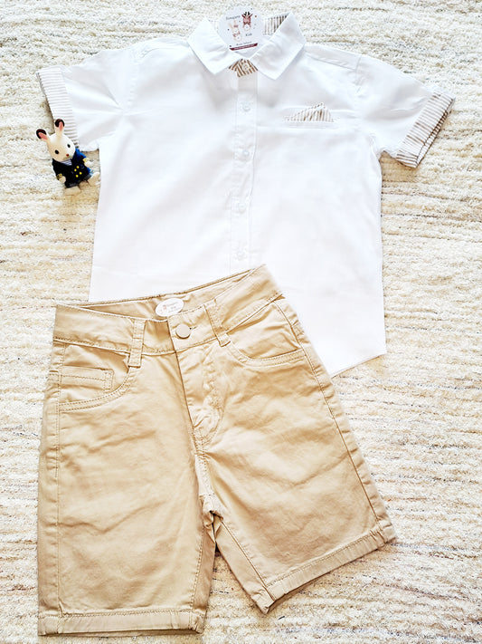 Niño Pantalón Beige y Camisa